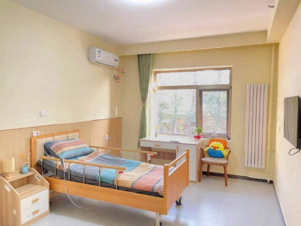 的阿尔茨海默病养老社区？太保家园和北京市丰台区养合【2026最新】AG真人平台app老人身体硬朗就是脑子糊涂关不住北京有哪些带大花园(图4)