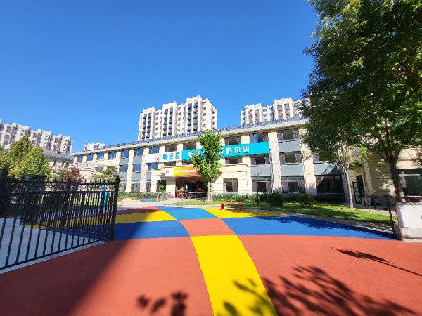 的阿尔茨海默病养老社区？太保家园和北京市丰台区养合【2026最新】AG真人平台app老人身体硬朗就是脑子糊涂关不住北京有哪些带大花园(图5)